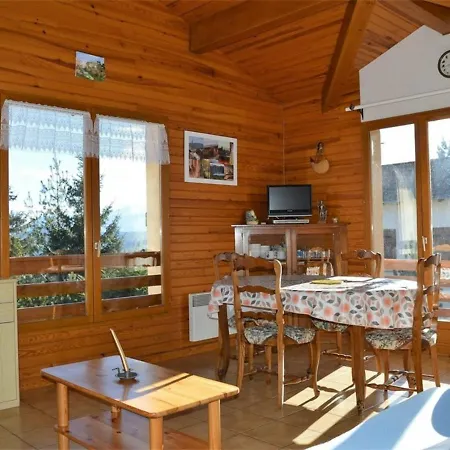 Ensoleille Avec Balcon, Garage Et Cheminee - - Fr-1-593-12 *
